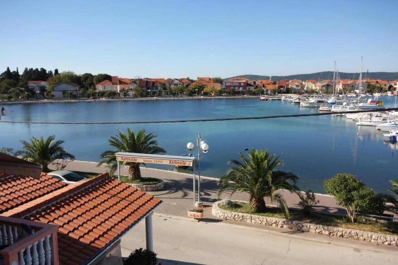 Apartments Ana Бибинє Екстер'єр фото